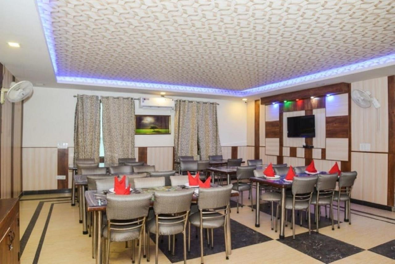 Del Fox Hotel, Delhi Airport 뉴델리 외부 사진