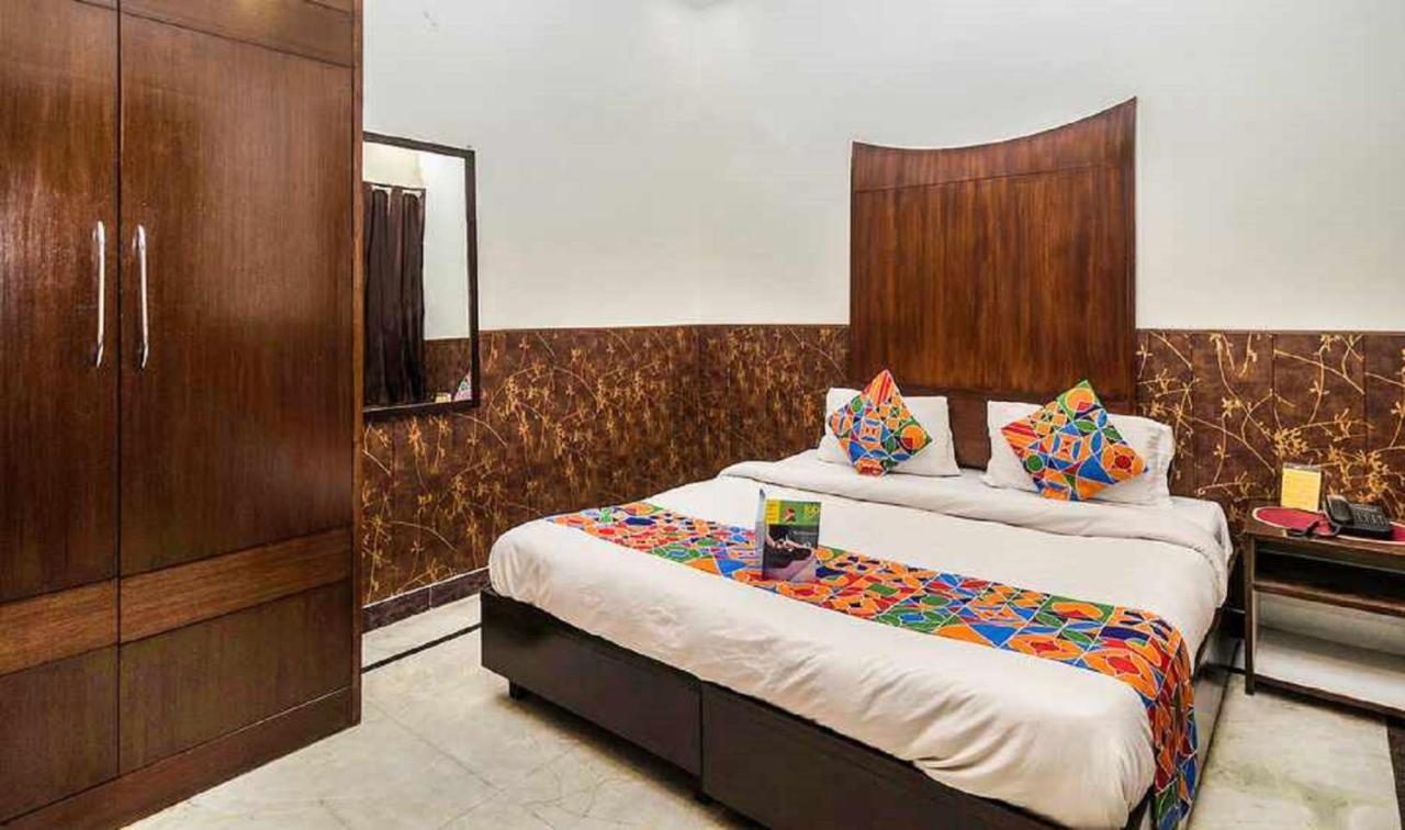 Del Fox Hotel, Delhi Airport 뉴델리 외부 사진